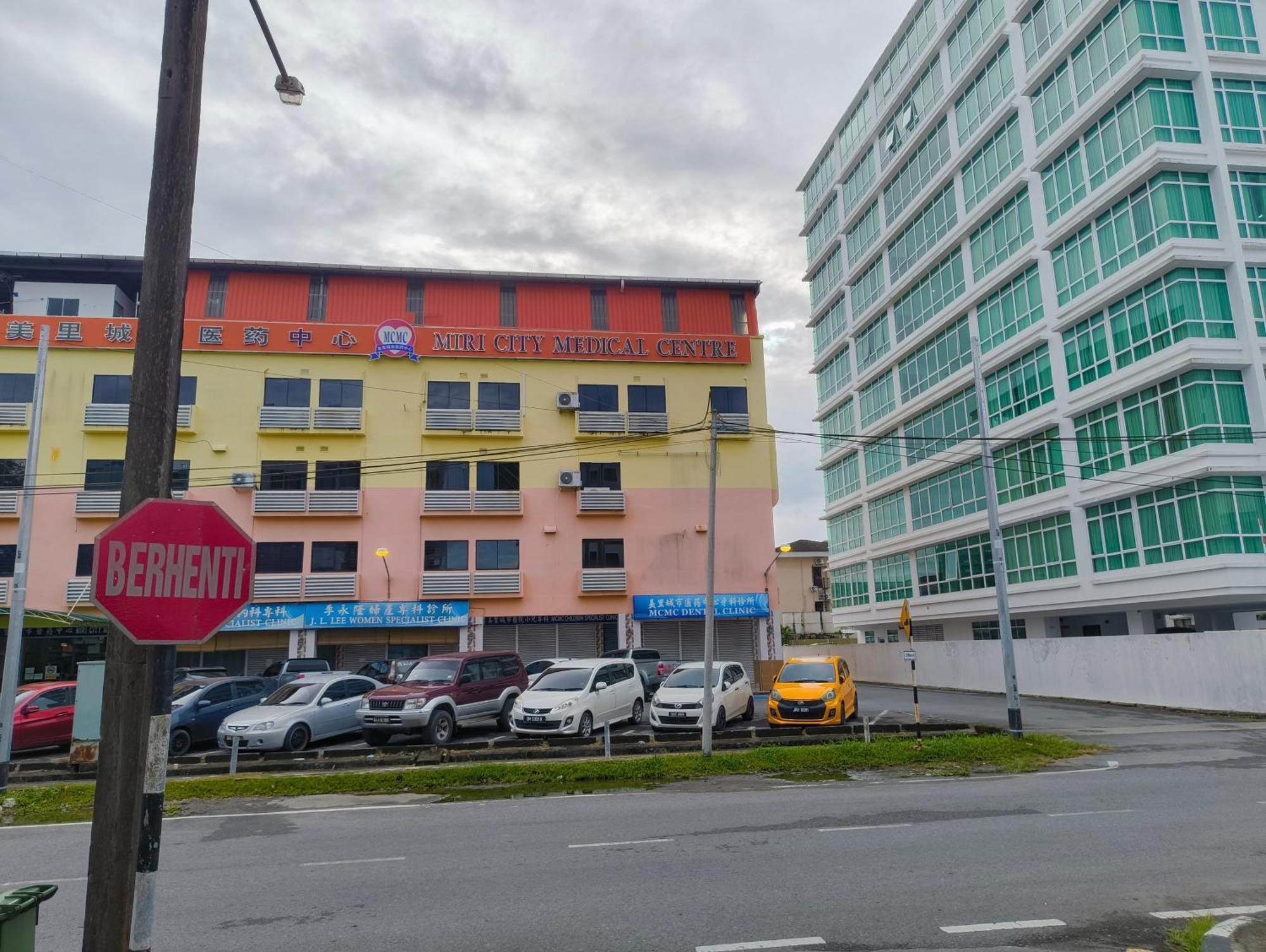 101 Hotel Miri Esterno foto
