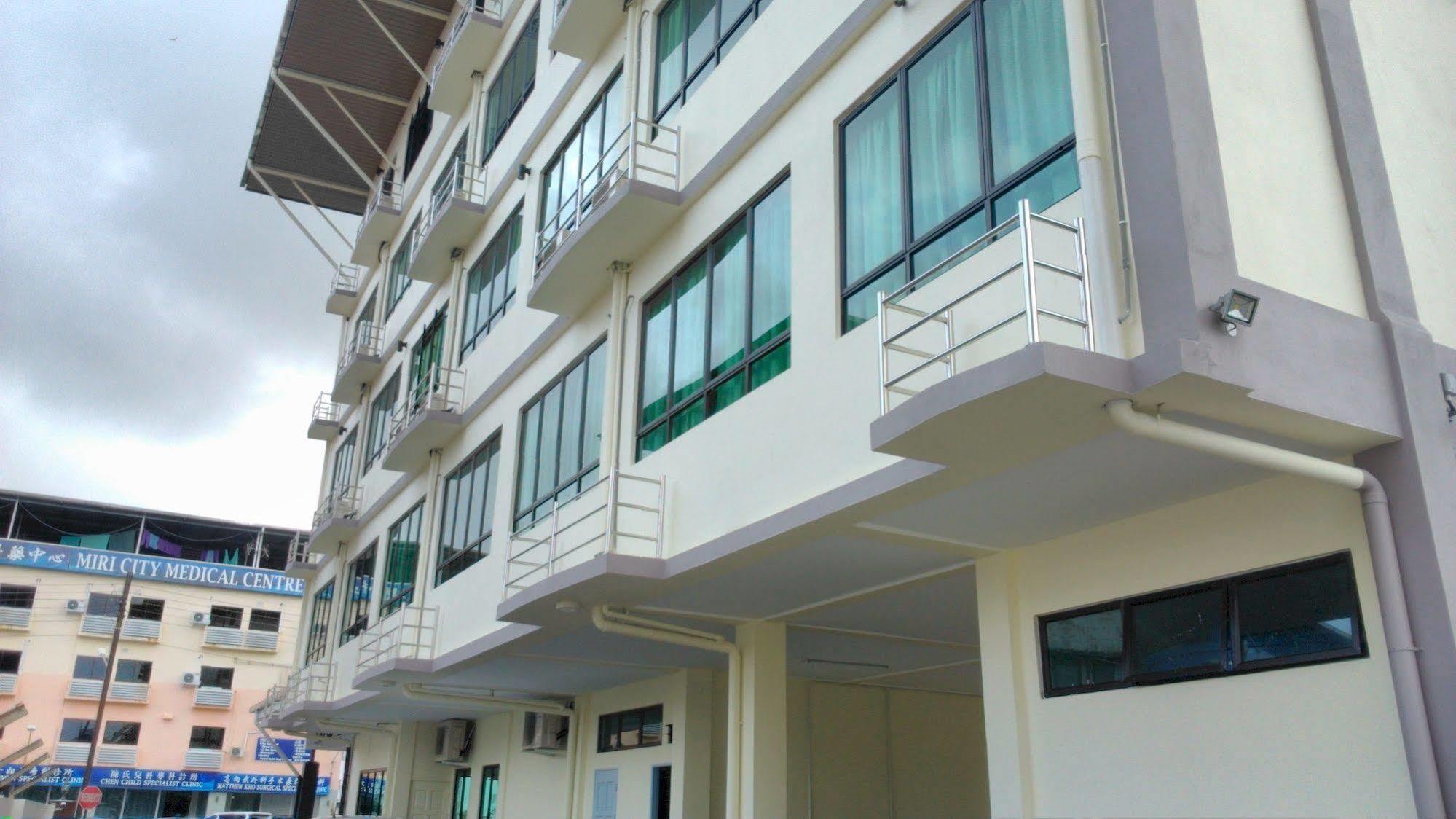 101 Hotel Miri Esterno foto
